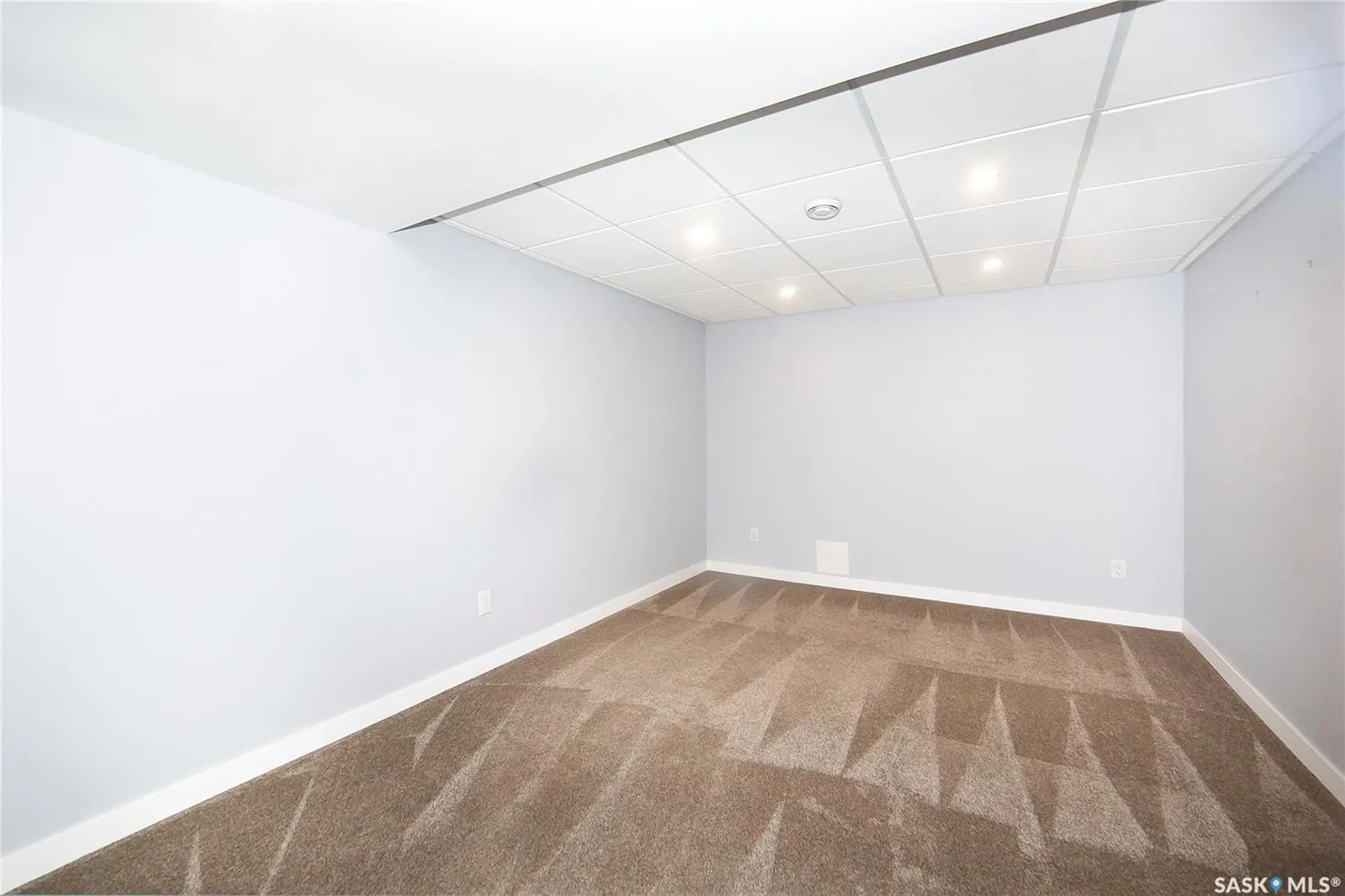 3415 Calder CRESCENT, #8