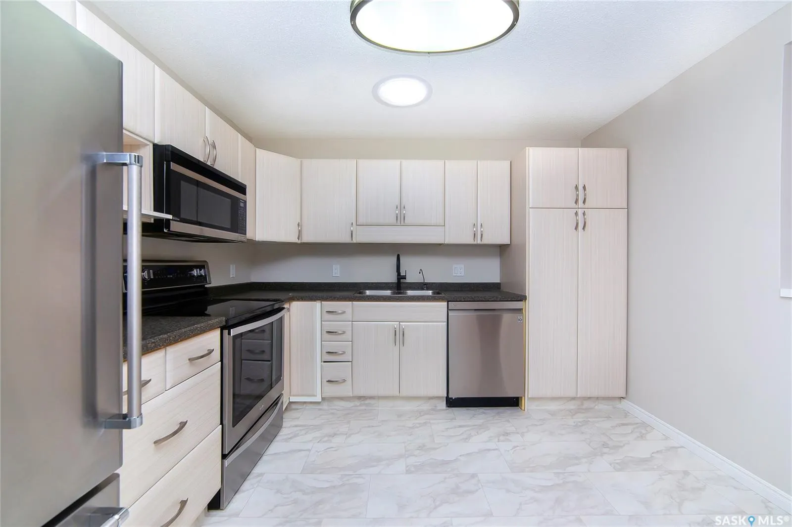 3415 Calder CRESCENT, #8