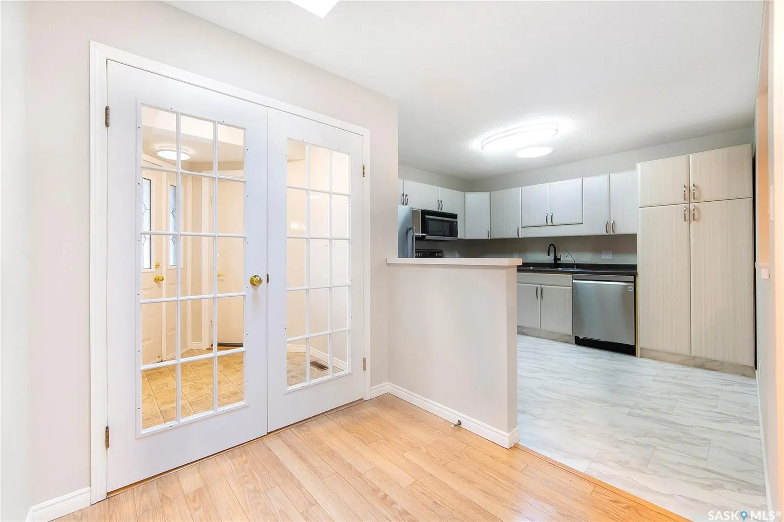 3415 Calder CRESCENT, #8