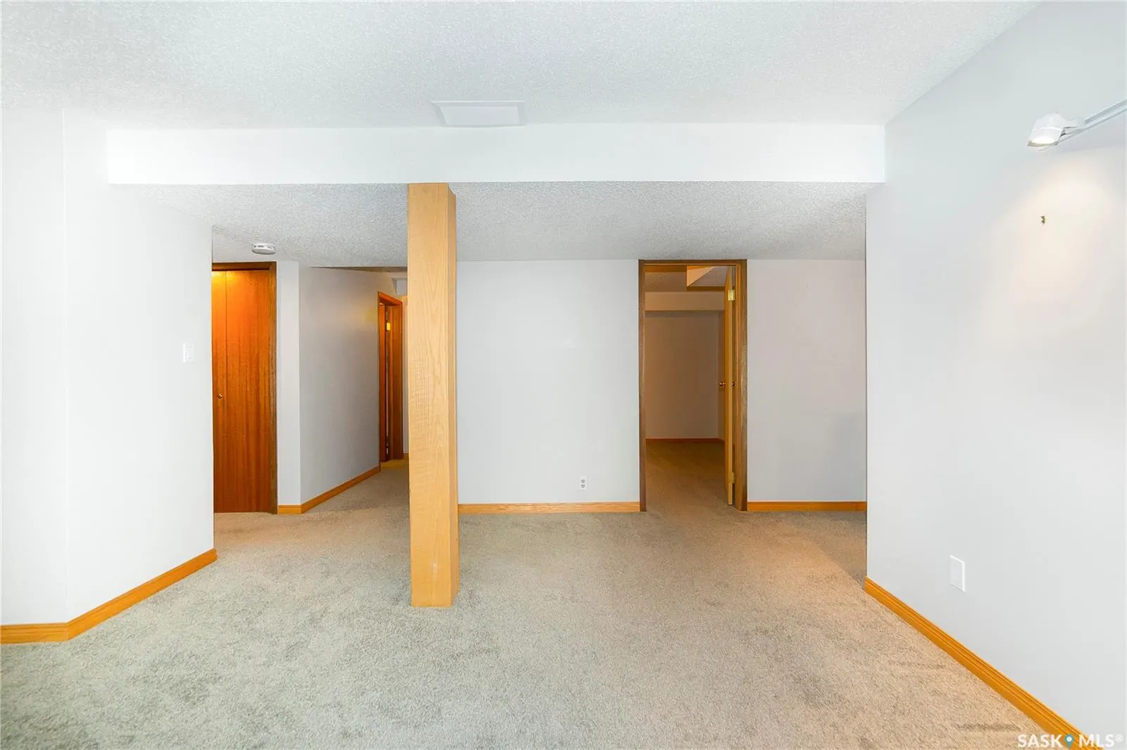 3415 Calder CRESCENT, #8