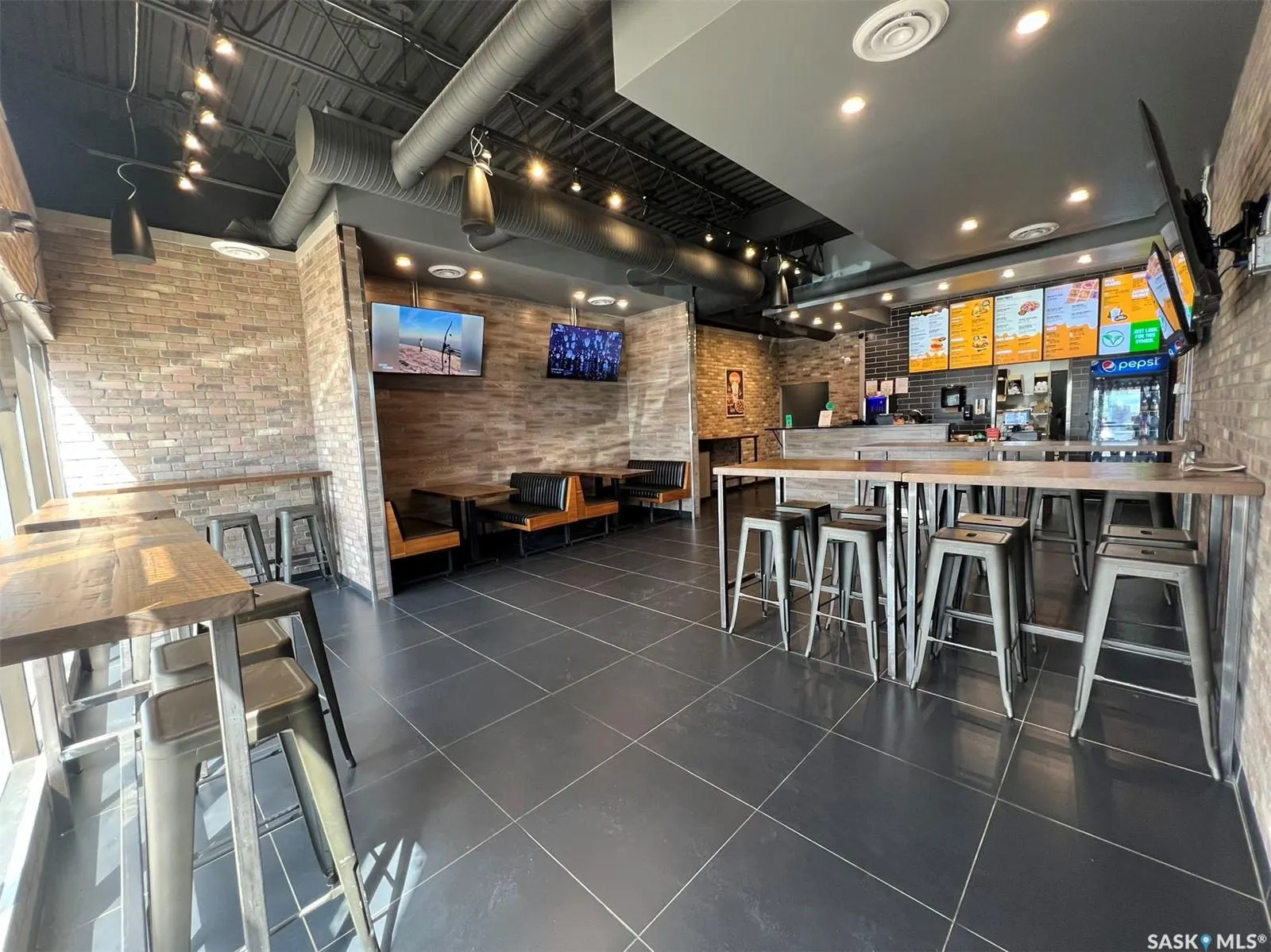 510 Circle DRIVE E, #9