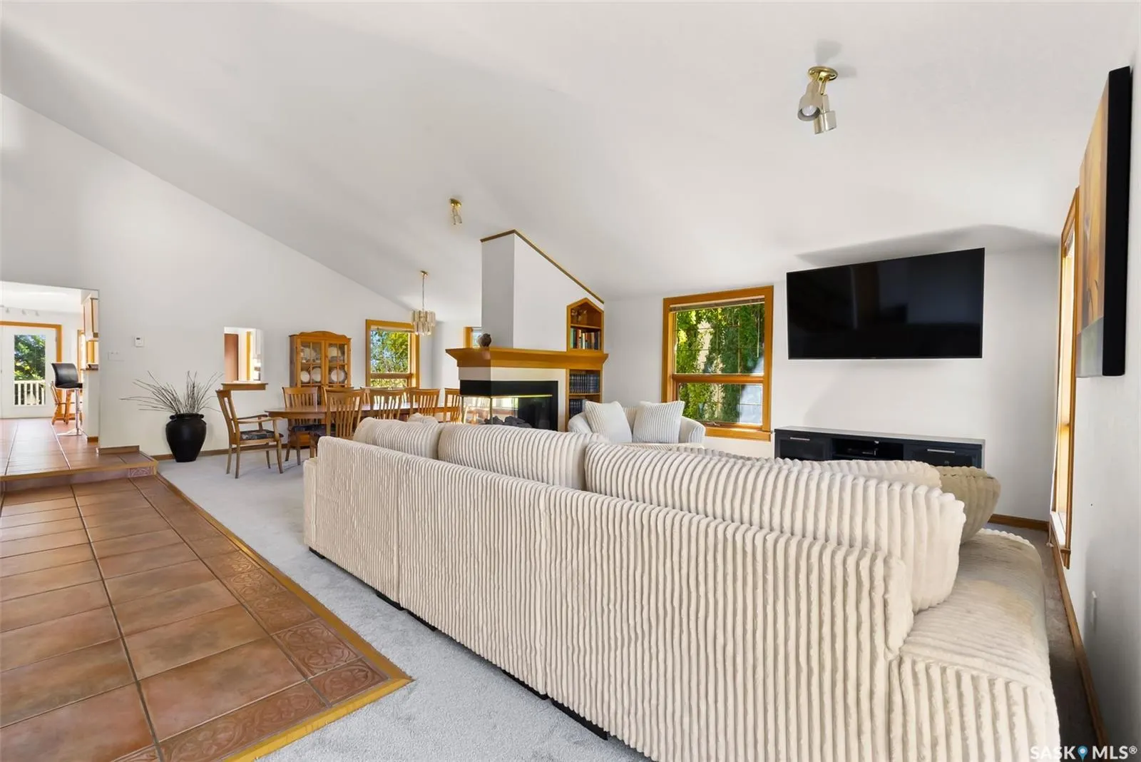 20 SAPPHIRE BAY