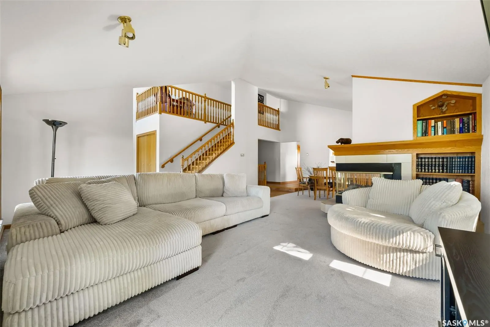 20 SAPPHIRE BAY