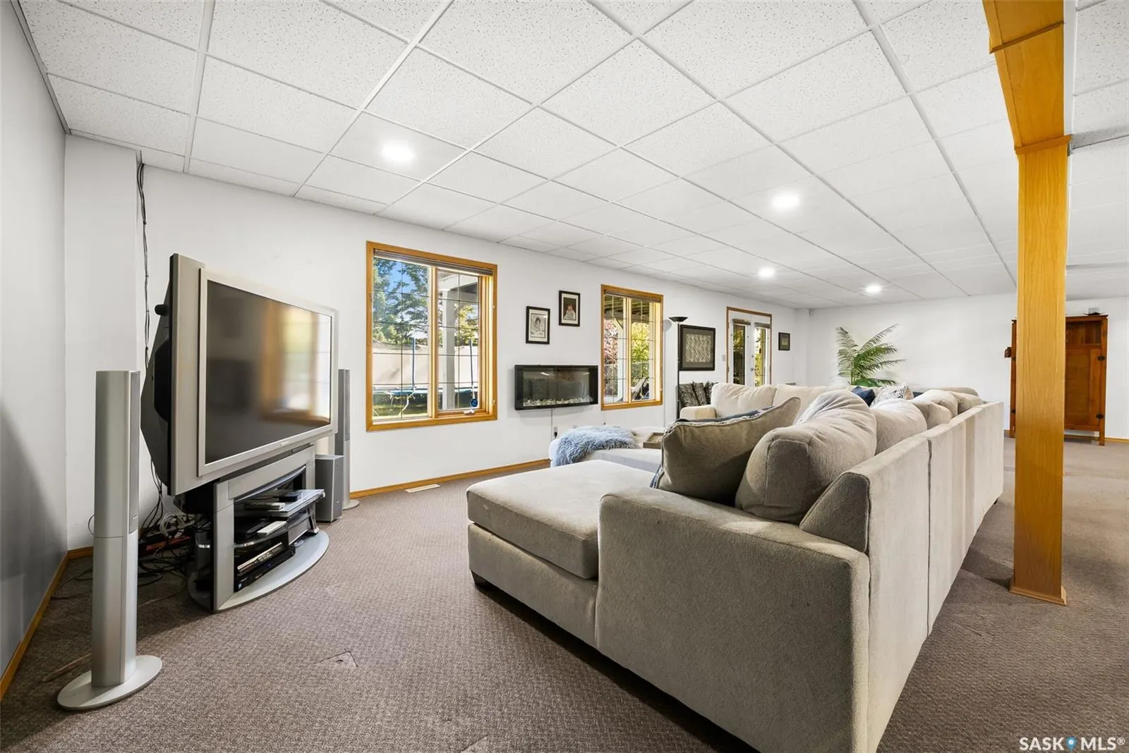 20 SAPPHIRE BAY
