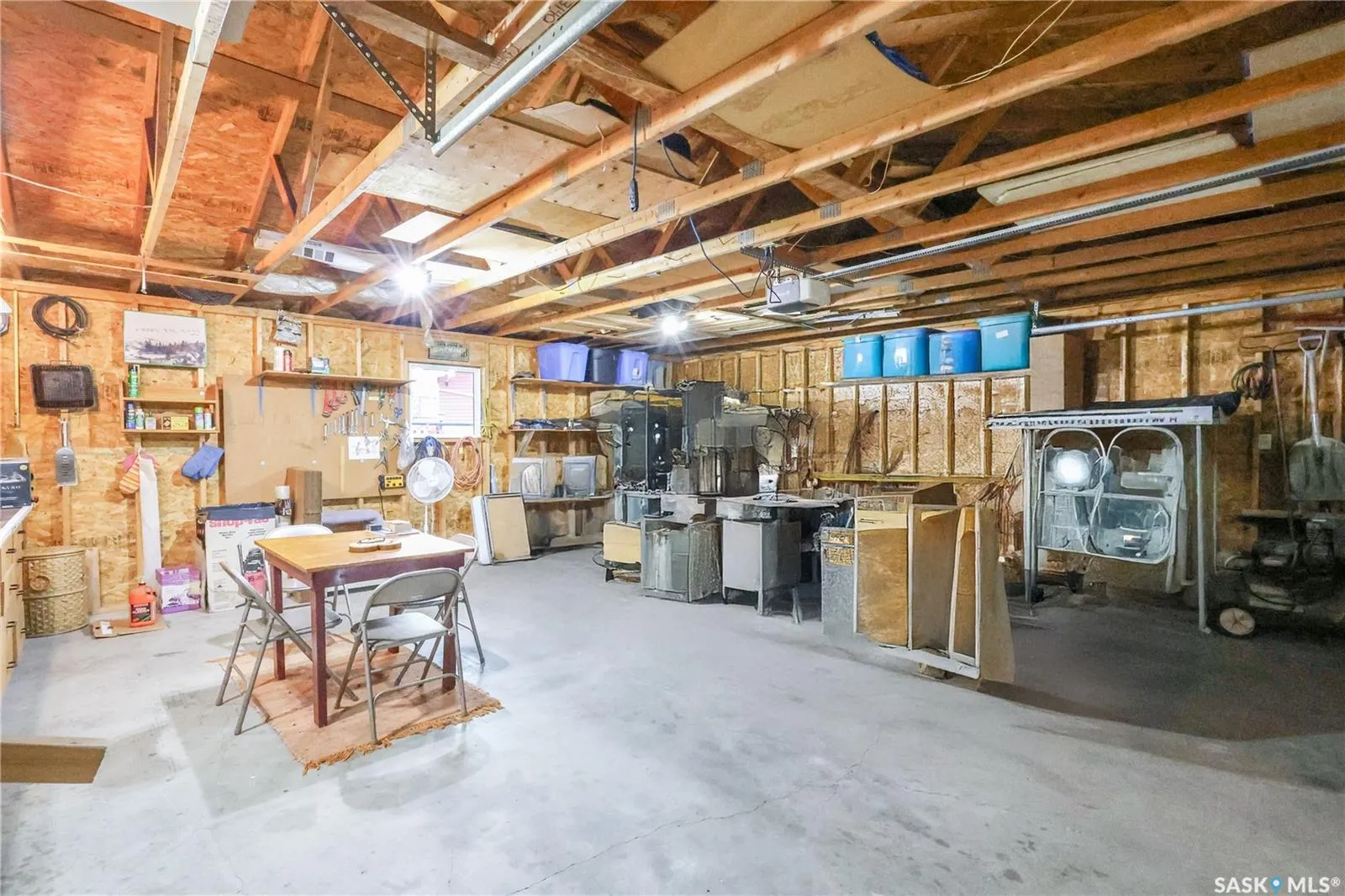 105 Crestview DRIVE
