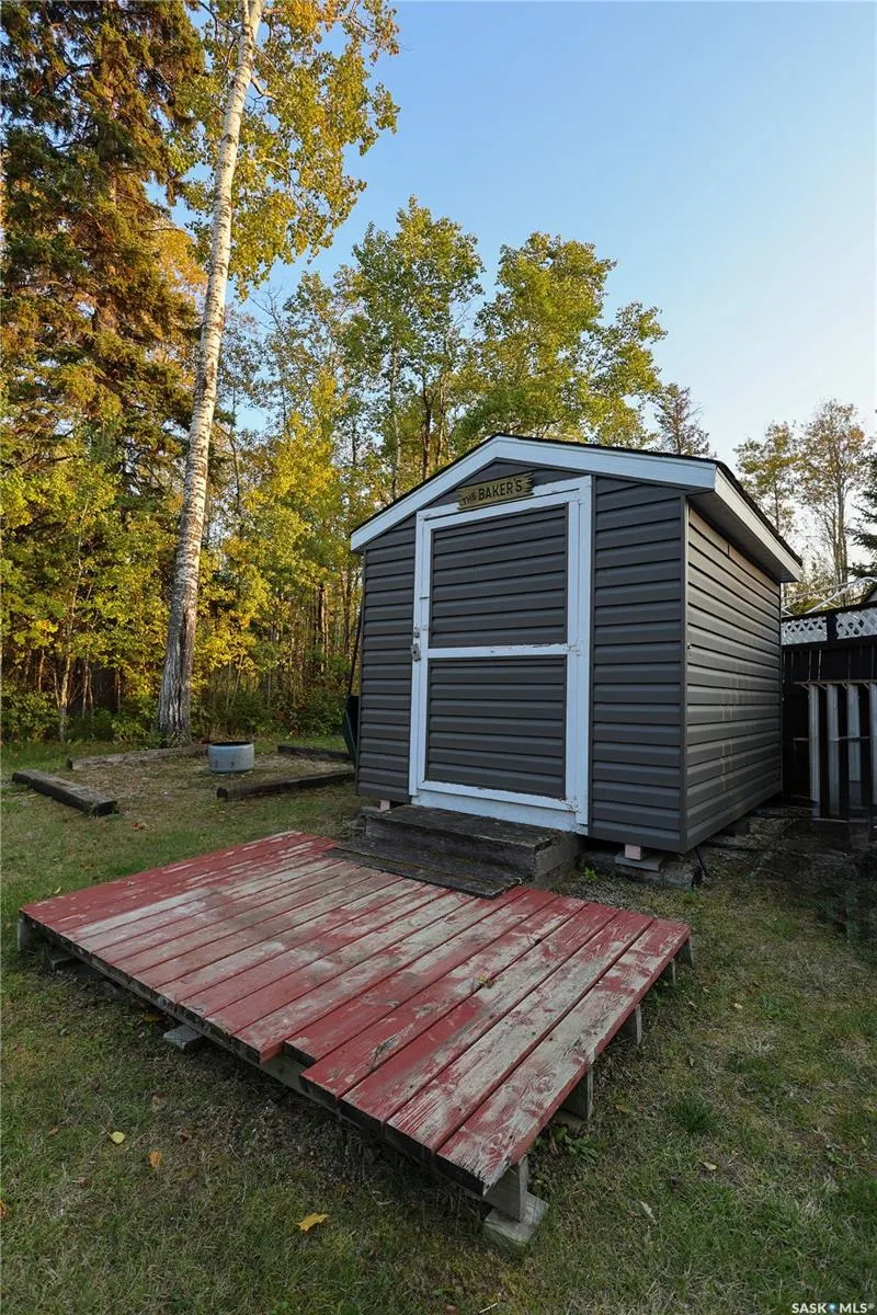 105 Crestview DRIVE