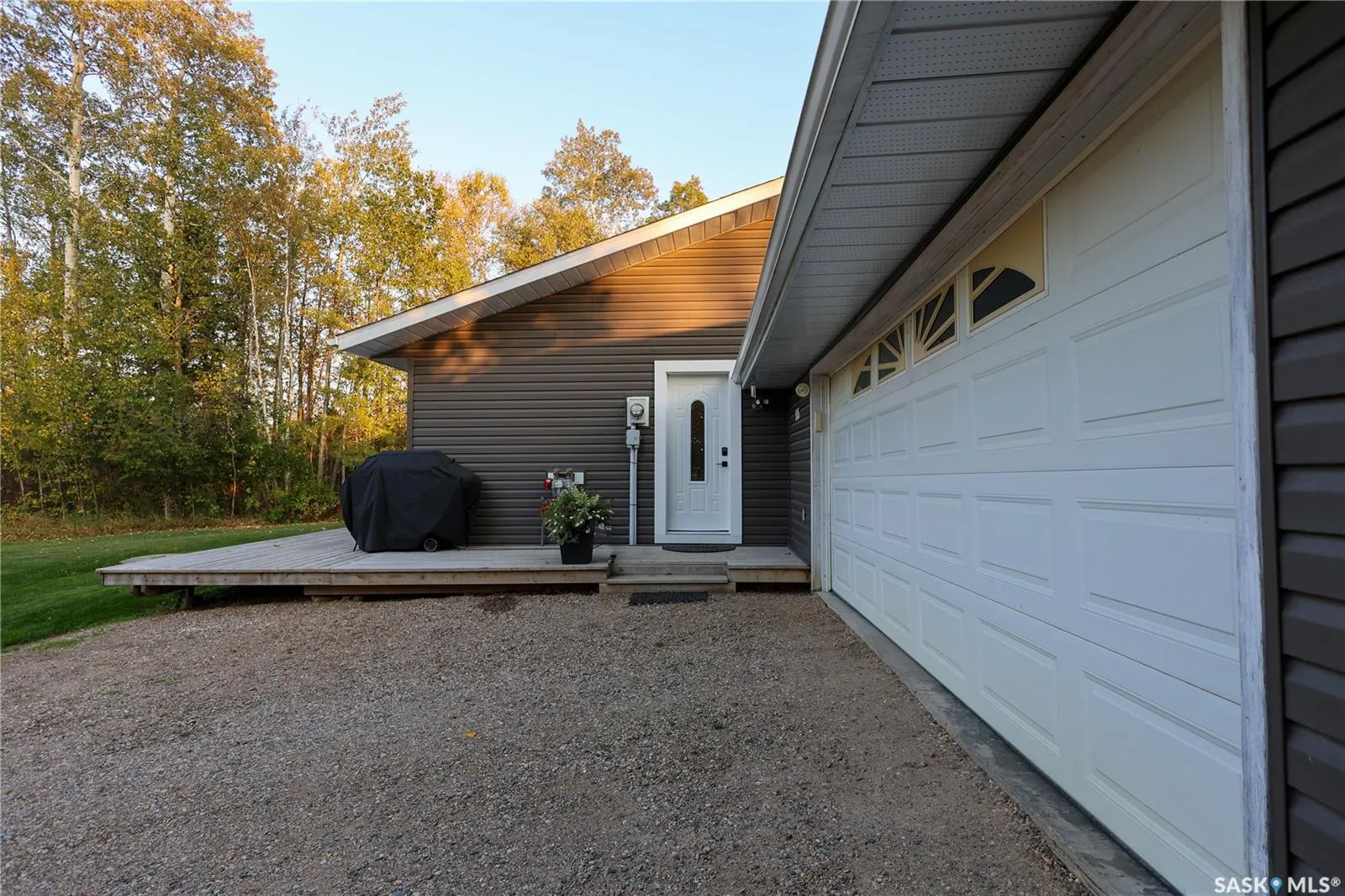 105 Crestview DRIVE