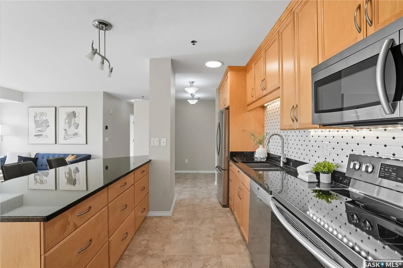 902 Spadina CRESCENT E, #609
