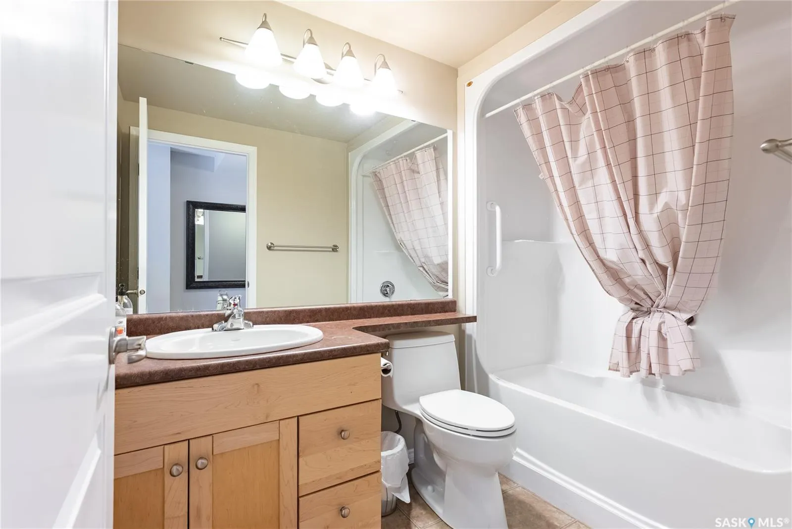 902 Spadina CRESCENT E, #609