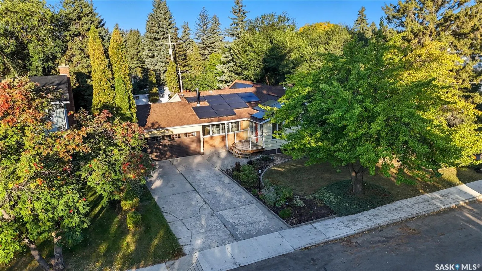 518 Bate CRESCENT