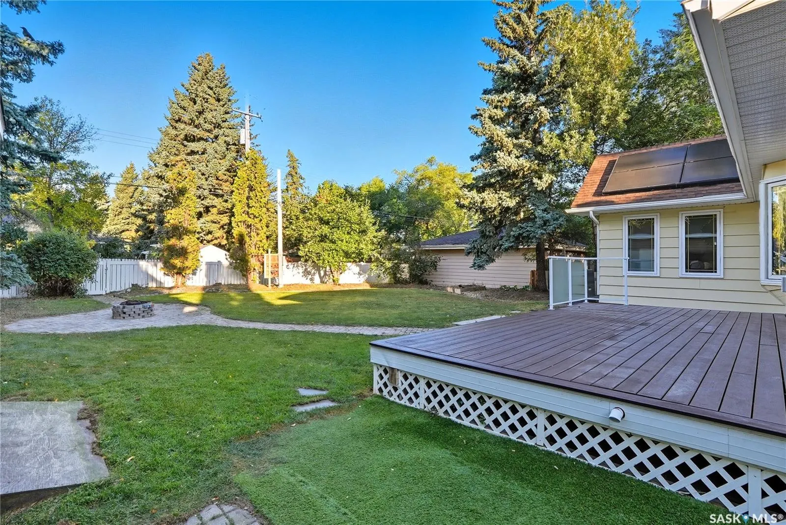 518 Bate CRESCENT