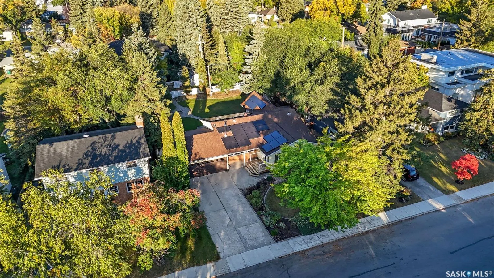 518 Bate CRESCENT