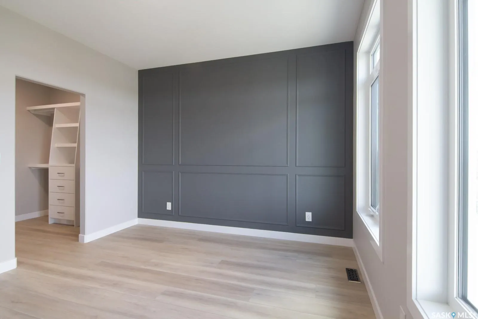 423 Sharma CRESCENT
