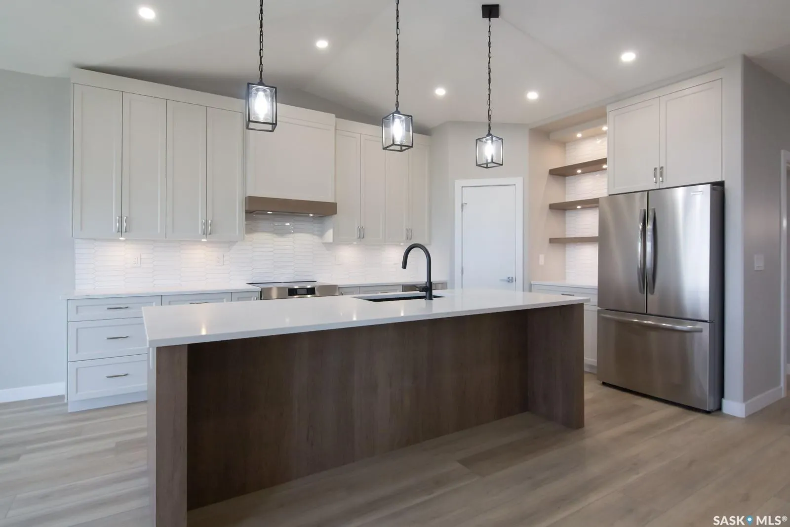 423 Sharma CRESCENT