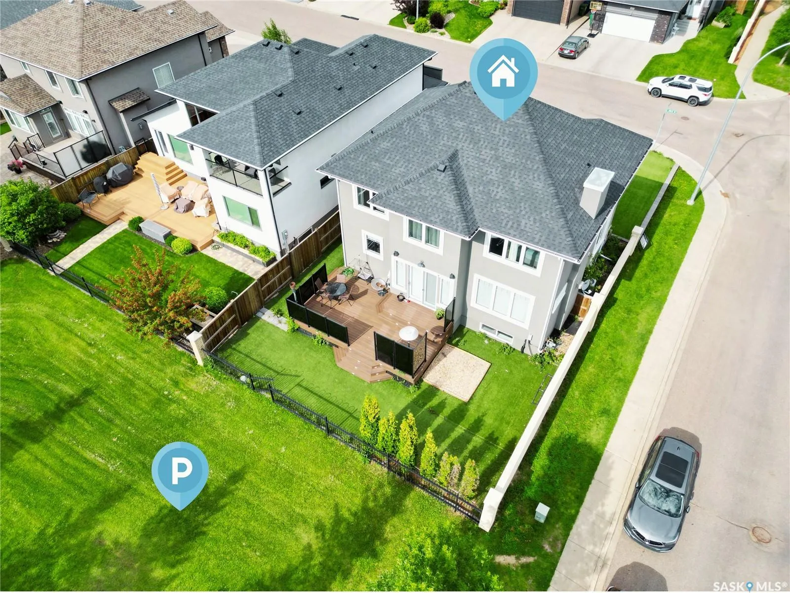 438 Horlick MANOR