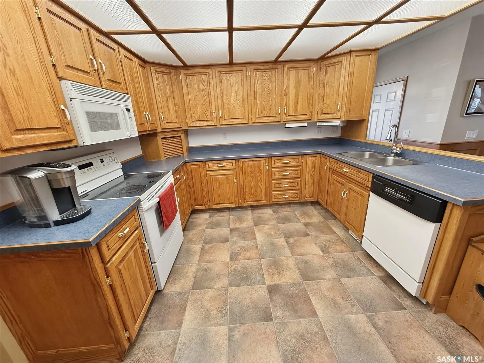 406 Curry CRESCENT