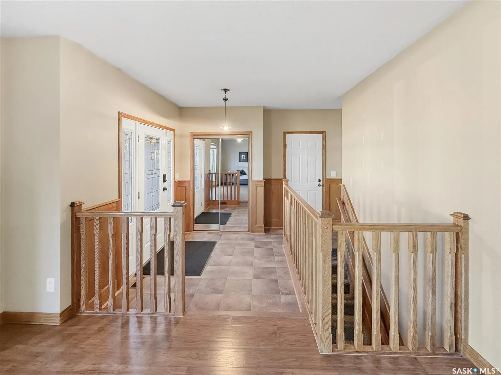 406 Curry CRESCENT