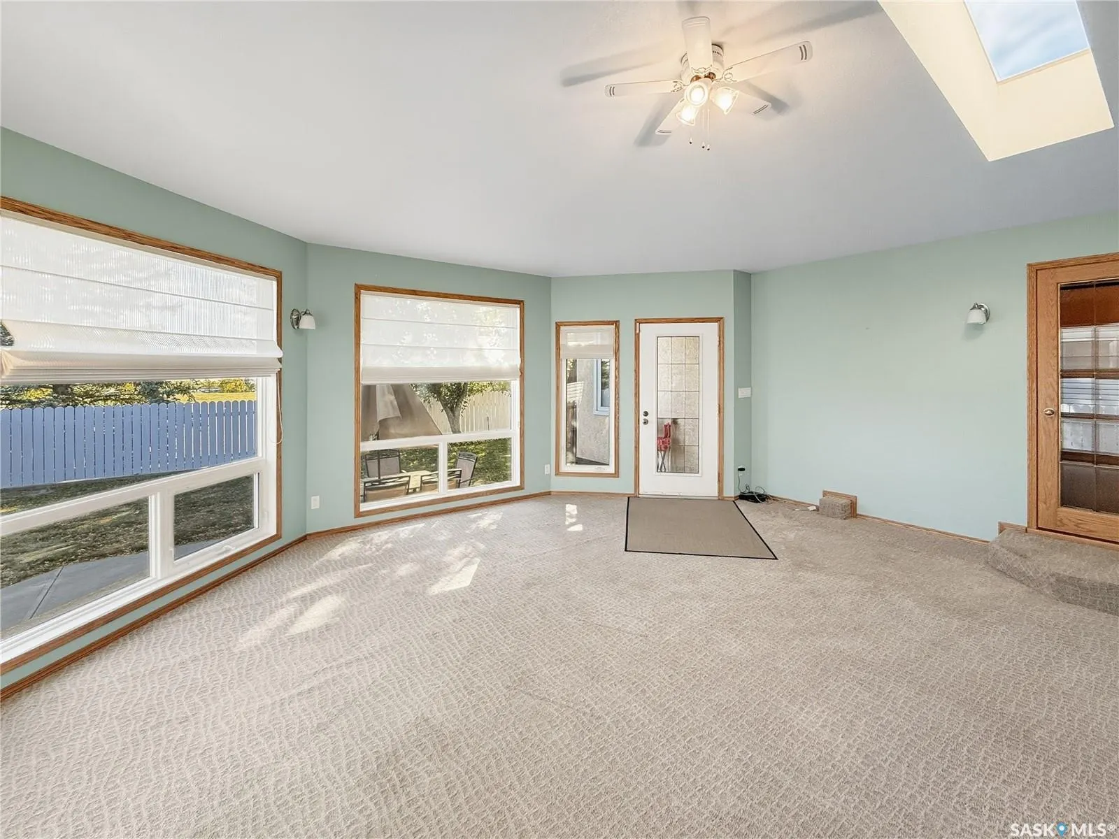 406 Curry CRESCENT