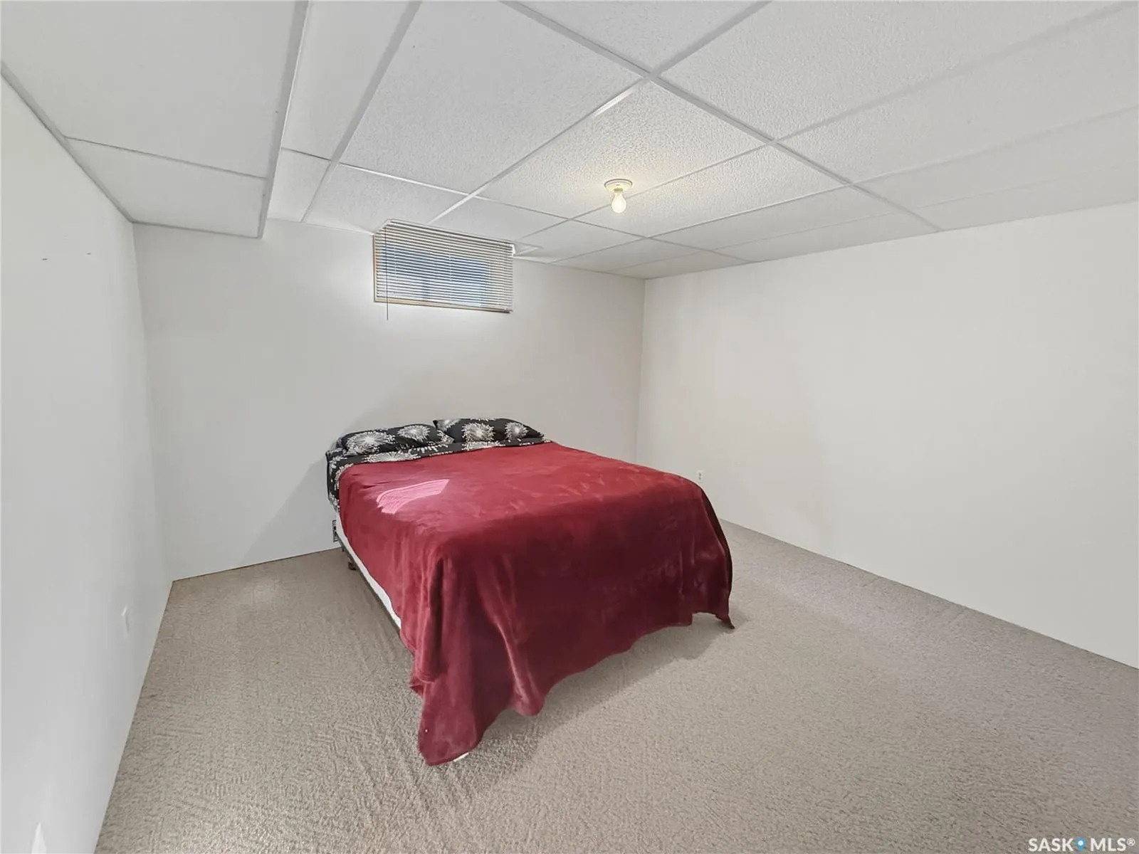 406 Curry CRESCENT