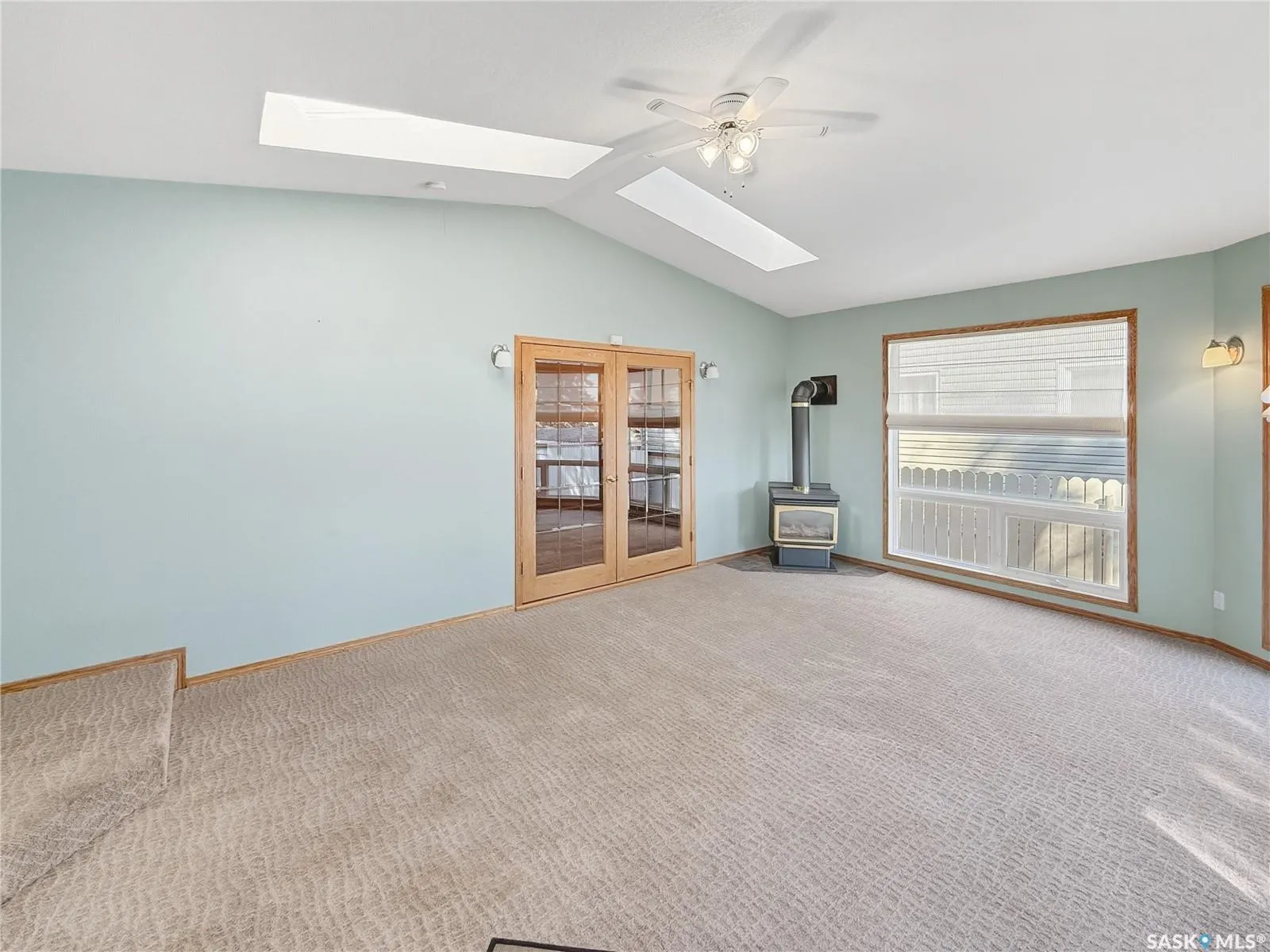 406 Curry CRESCENT