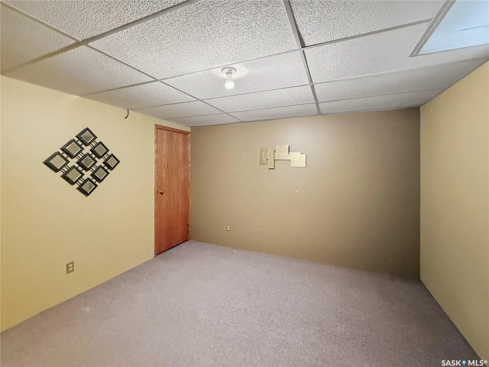 406 Curry CRESCENT