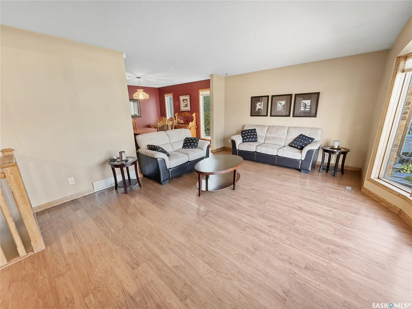 406 Curry CRESCENT