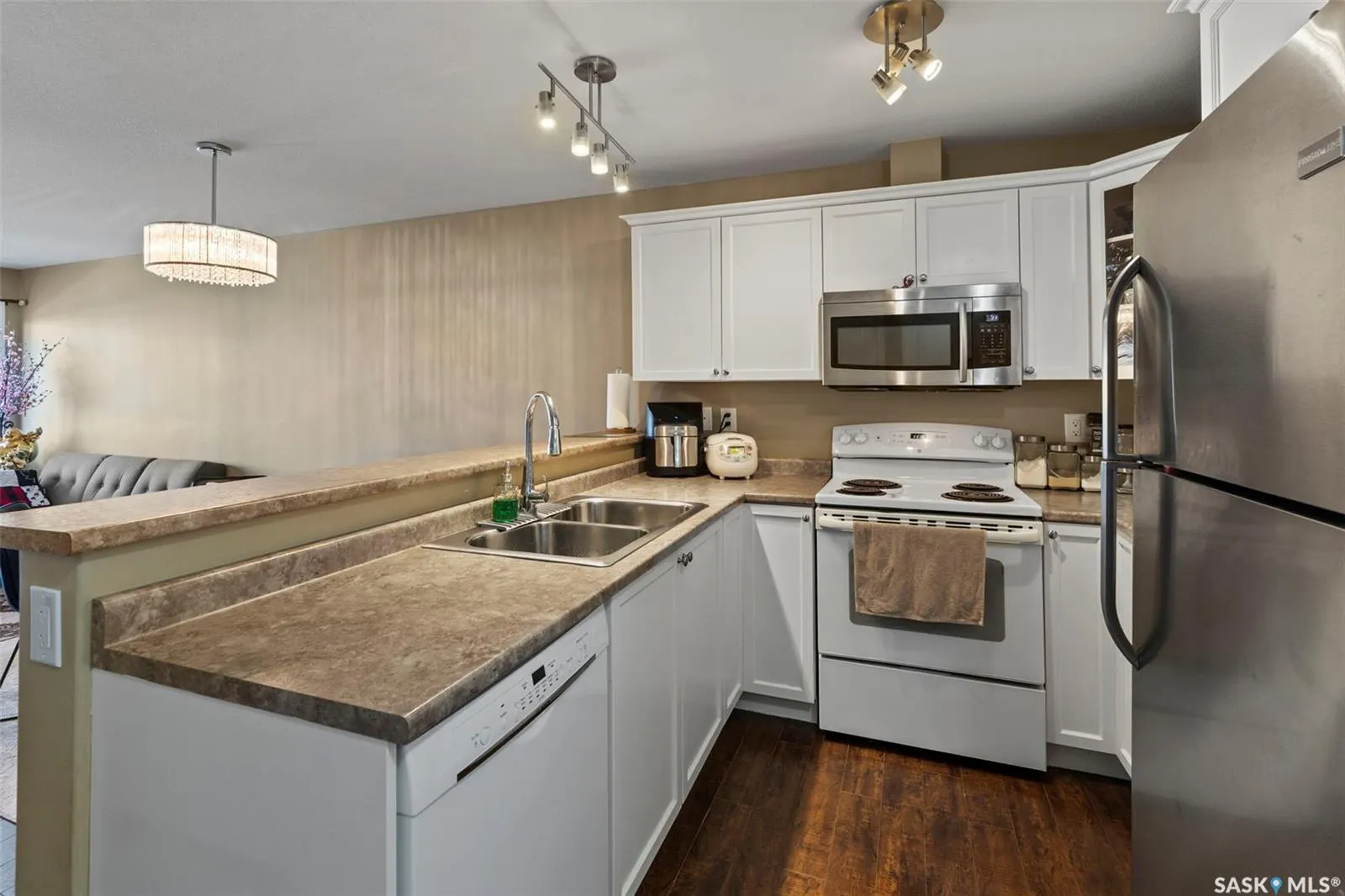 110 Willis CRESCENT, #5206