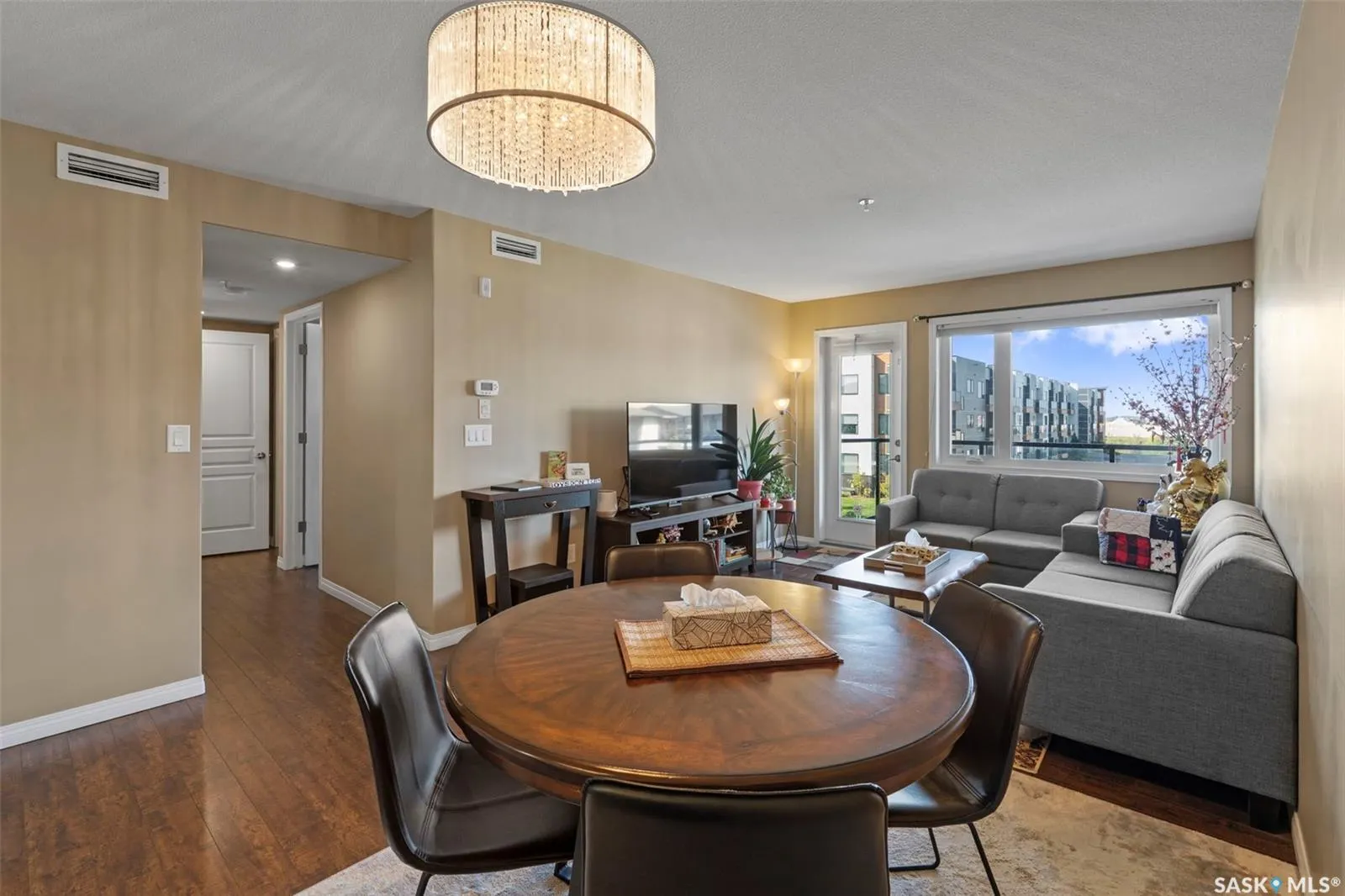 110 Willis CRESCENT, #5206