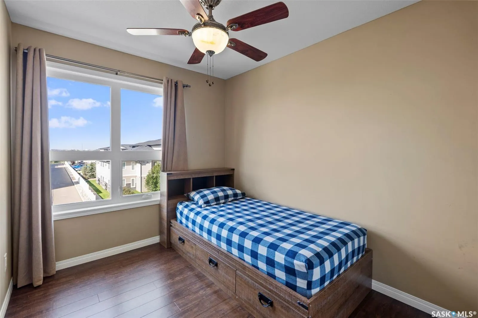 110 Willis CRESCENT, #5206
