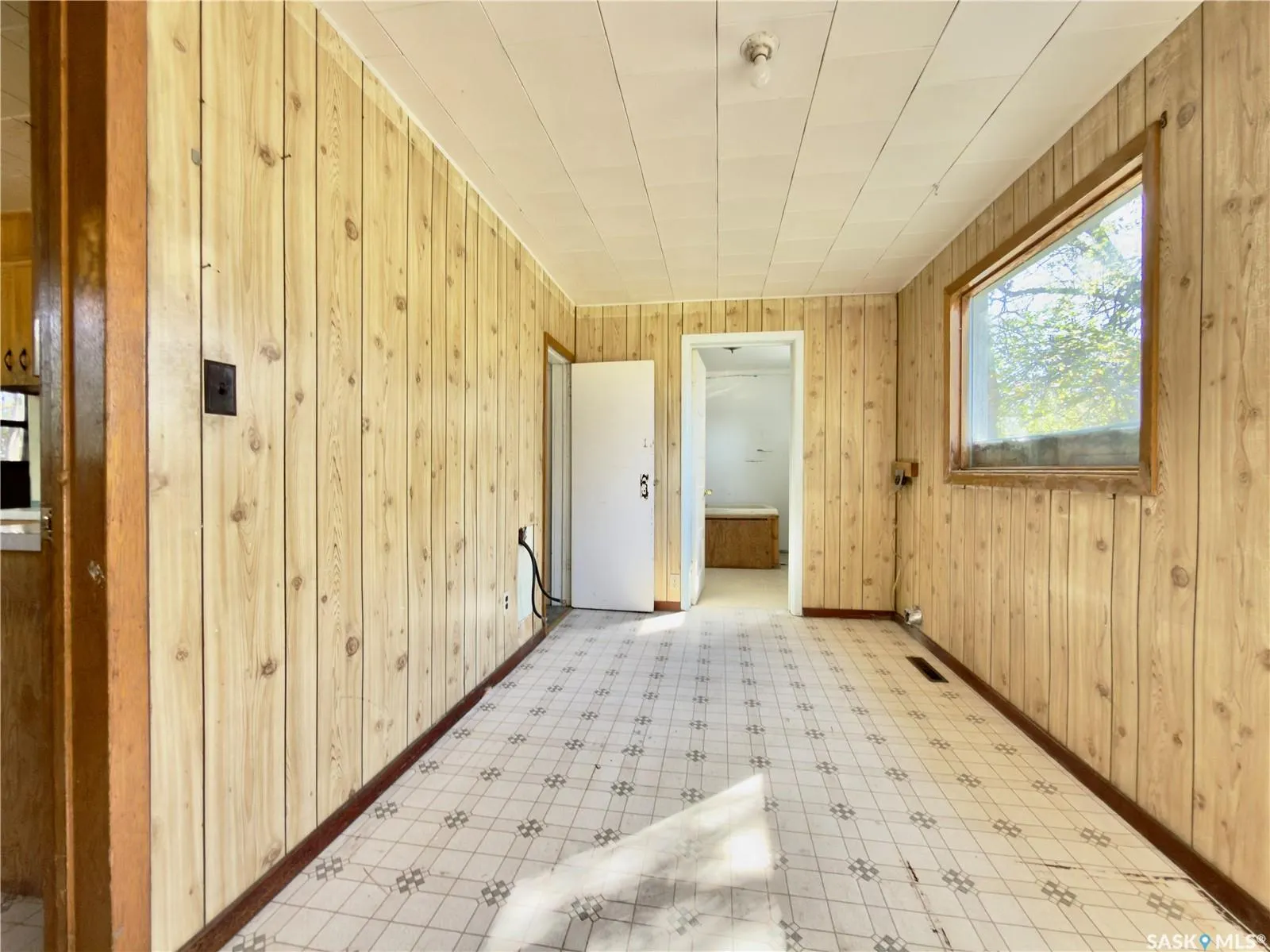 128 Railway AVENUE