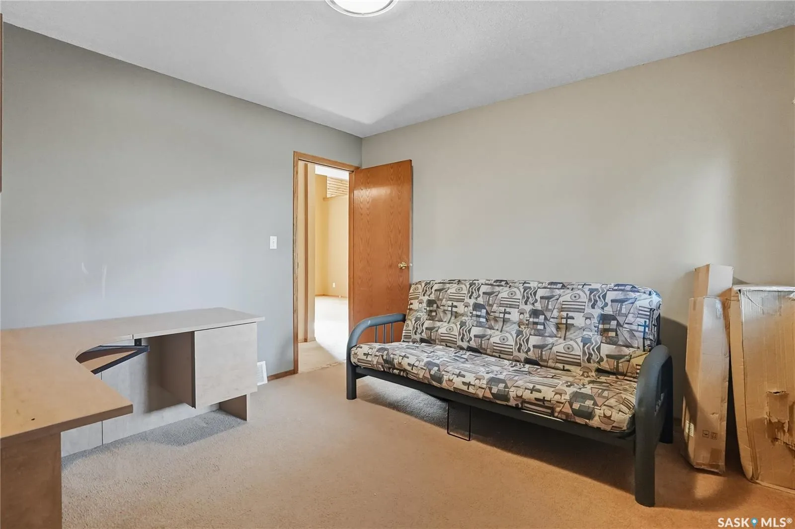 511 AE Adams CRESCENT