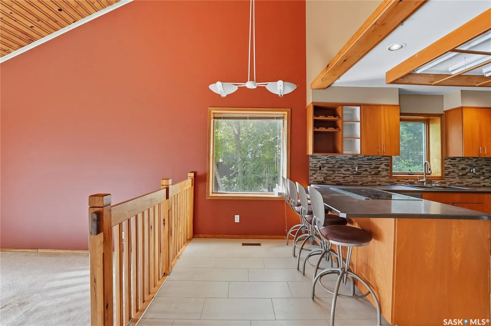 511 AE Adams CRESCENT