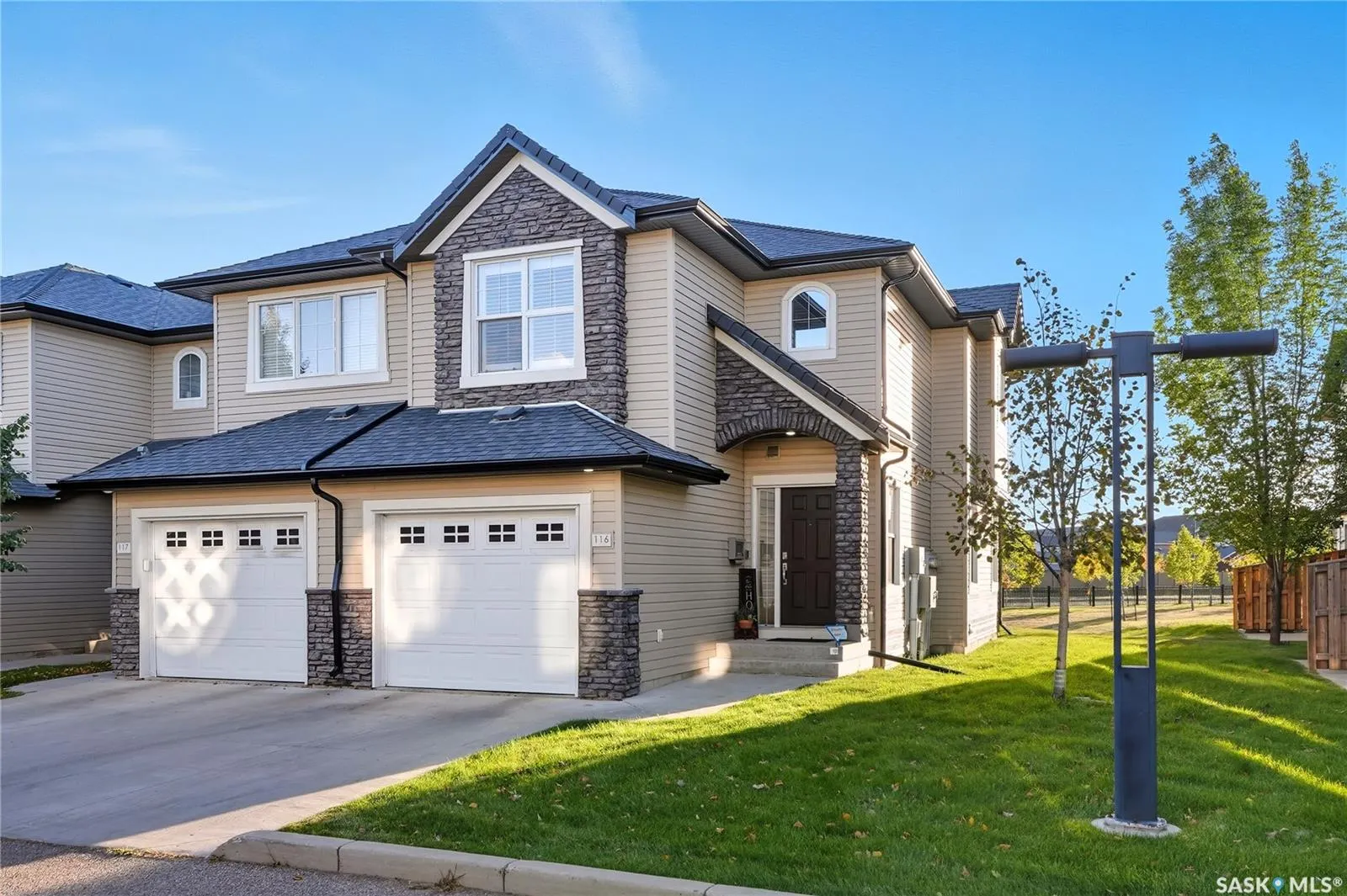 410 Ledingham WAY, #116