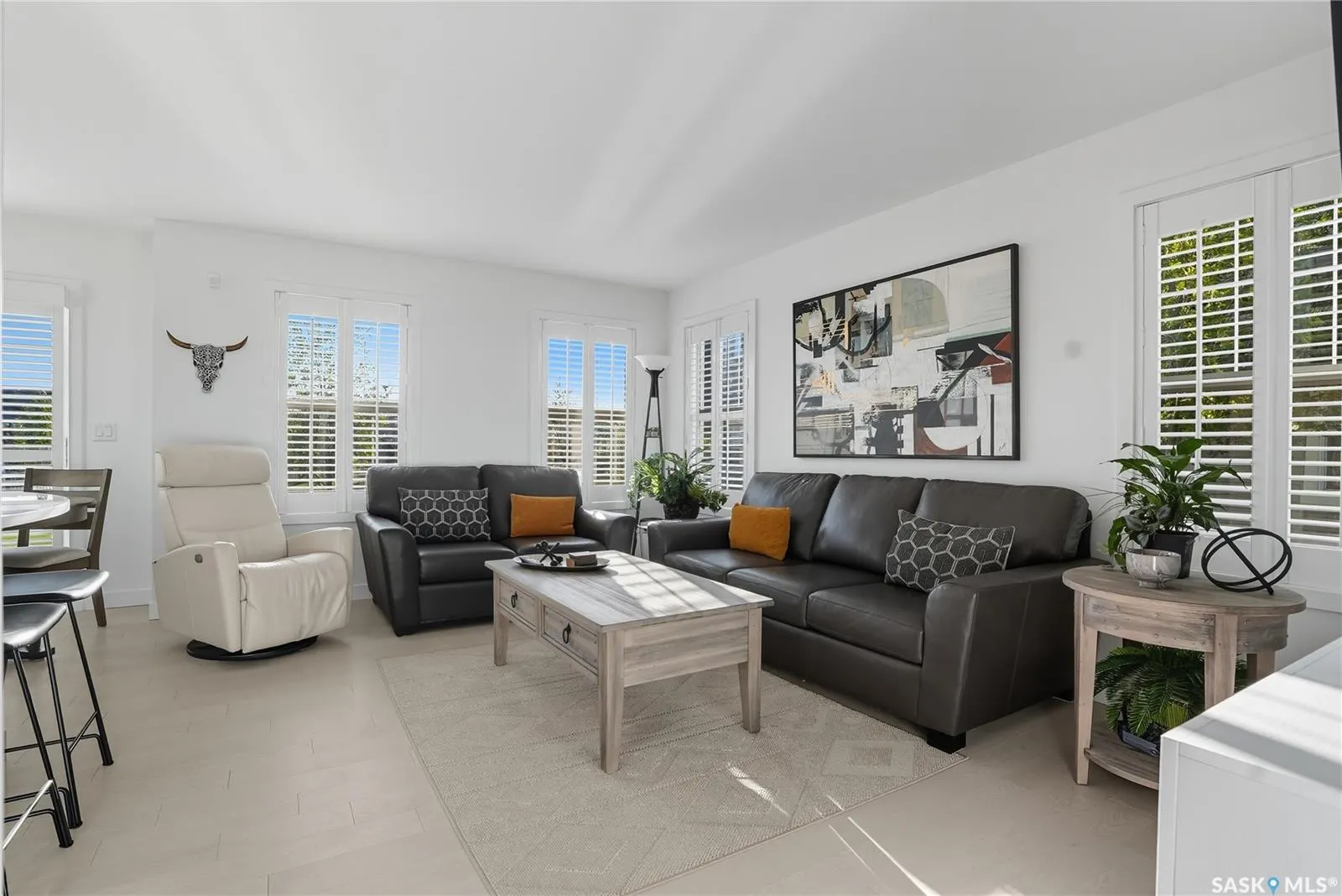 410 Ledingham WAY, #116