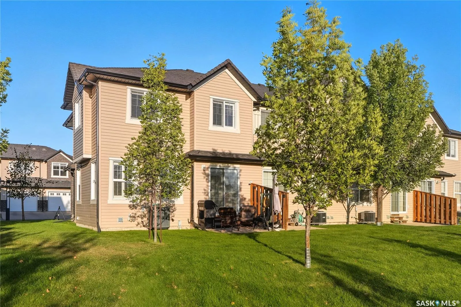 410 Ledingham WAY, #116