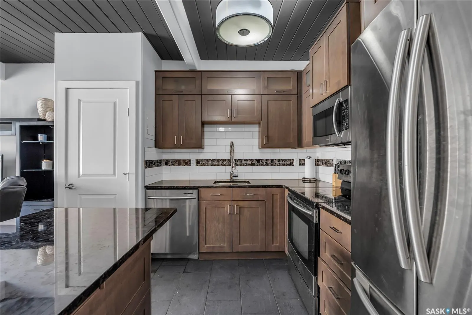 415 3rd AVENUE N, #304