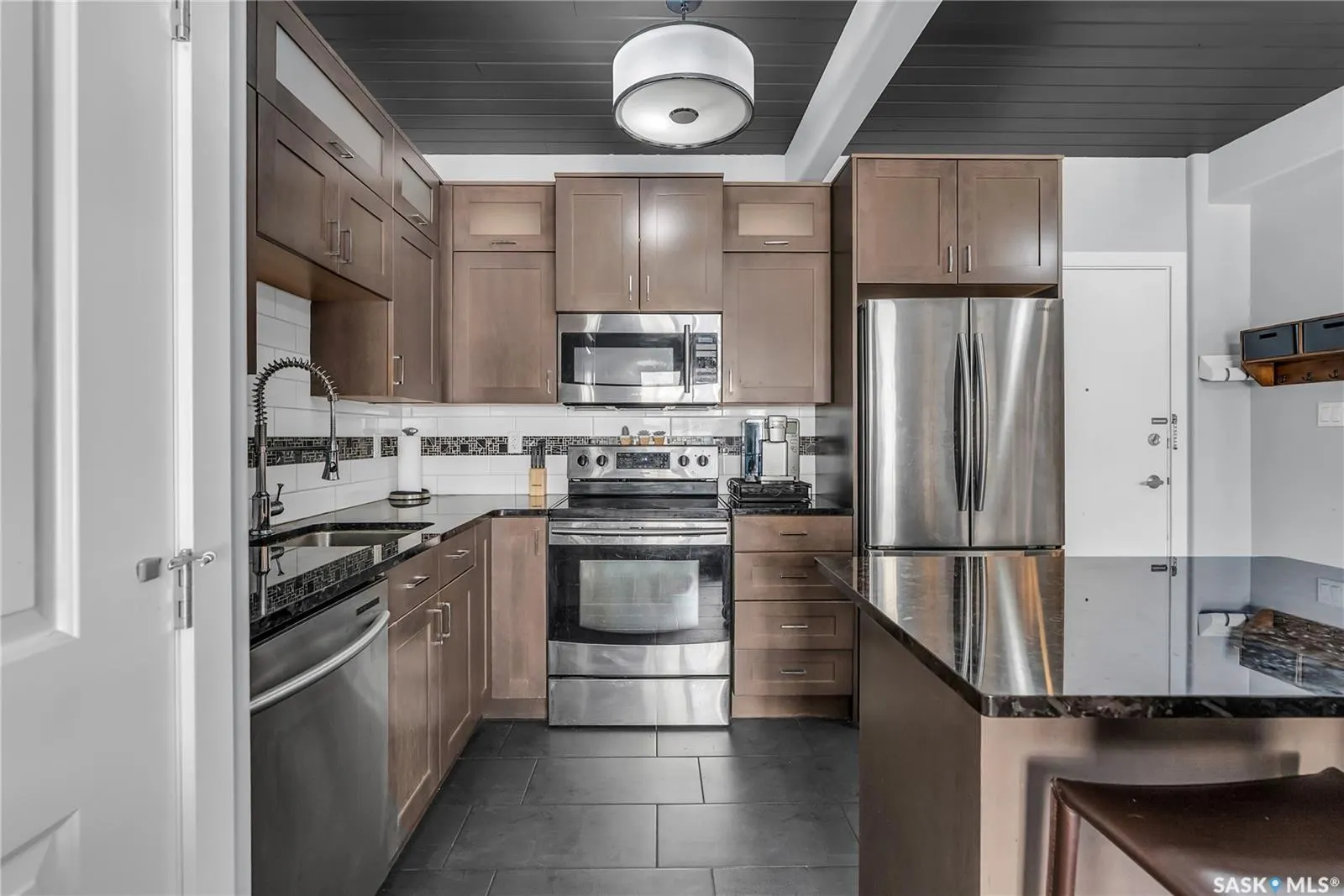 415 3rd AVENUE N, #304