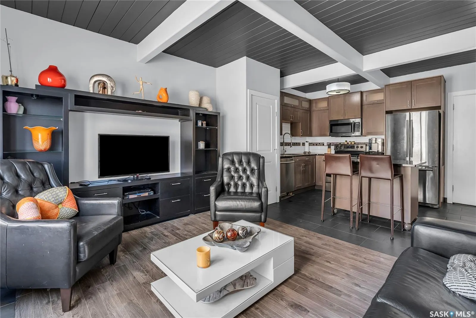 415 3rd AVENUE N, #304