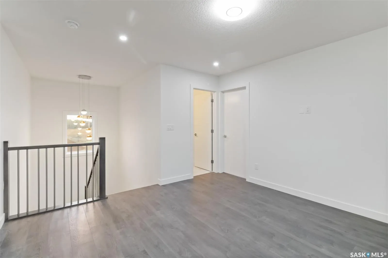 157 Antonini COURT