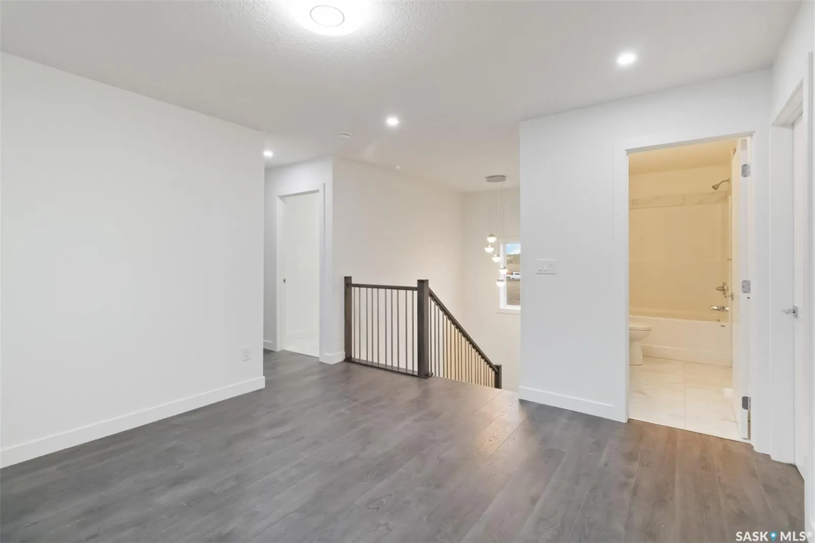 157 Antonini COURT