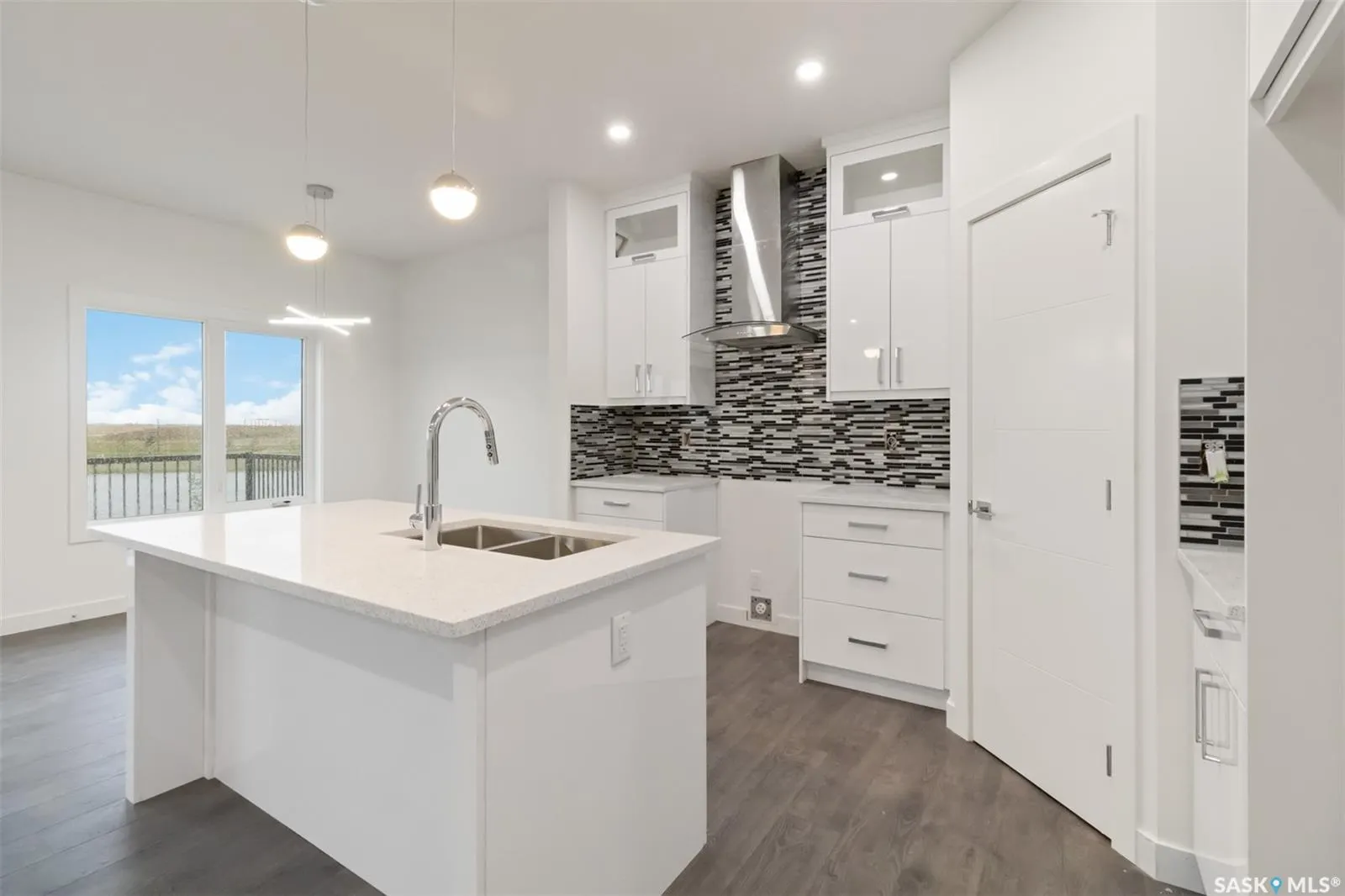 157 Antonini COURT
