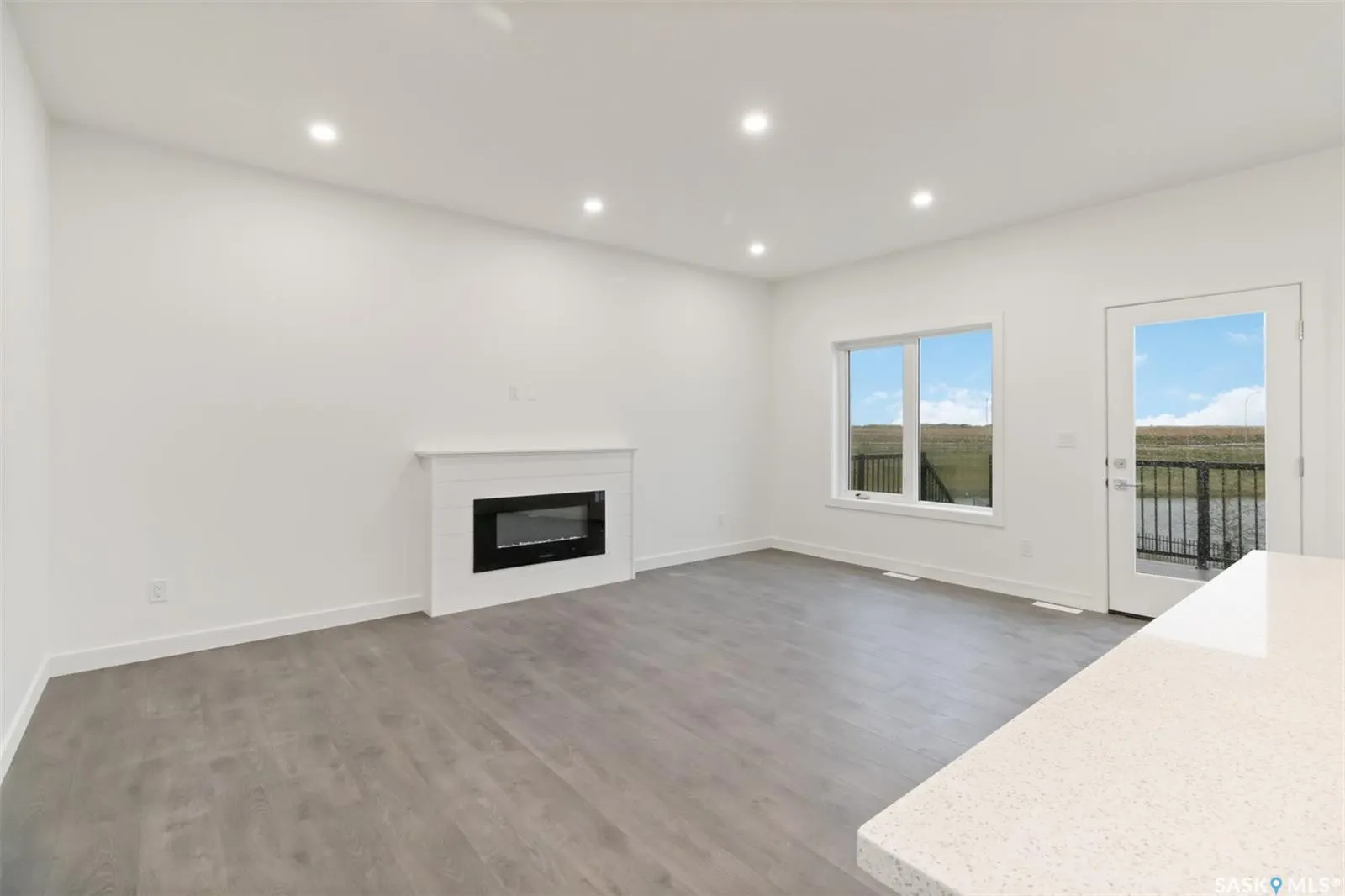157 Antonini COURT