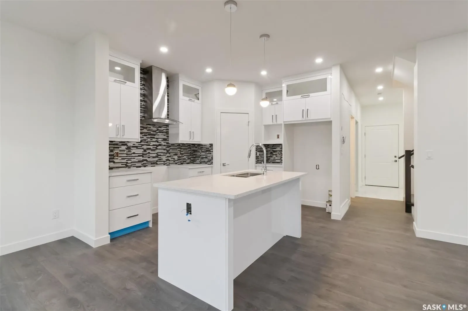 157 Antonini COURT