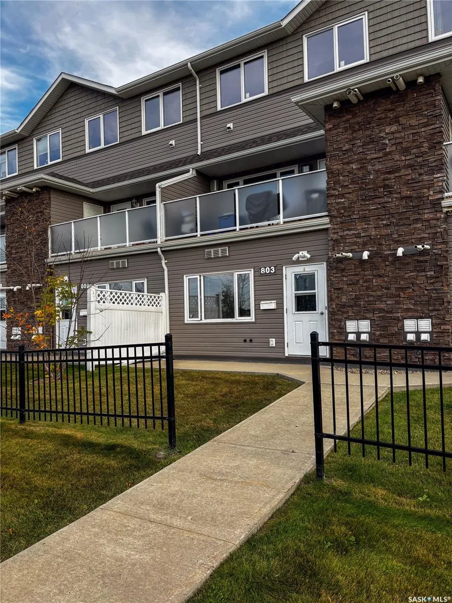 1022 Hampton CIRCLE, #803