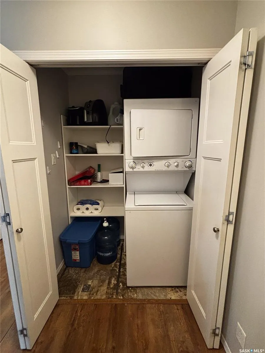 1022 Hampton CIRCLE, #803