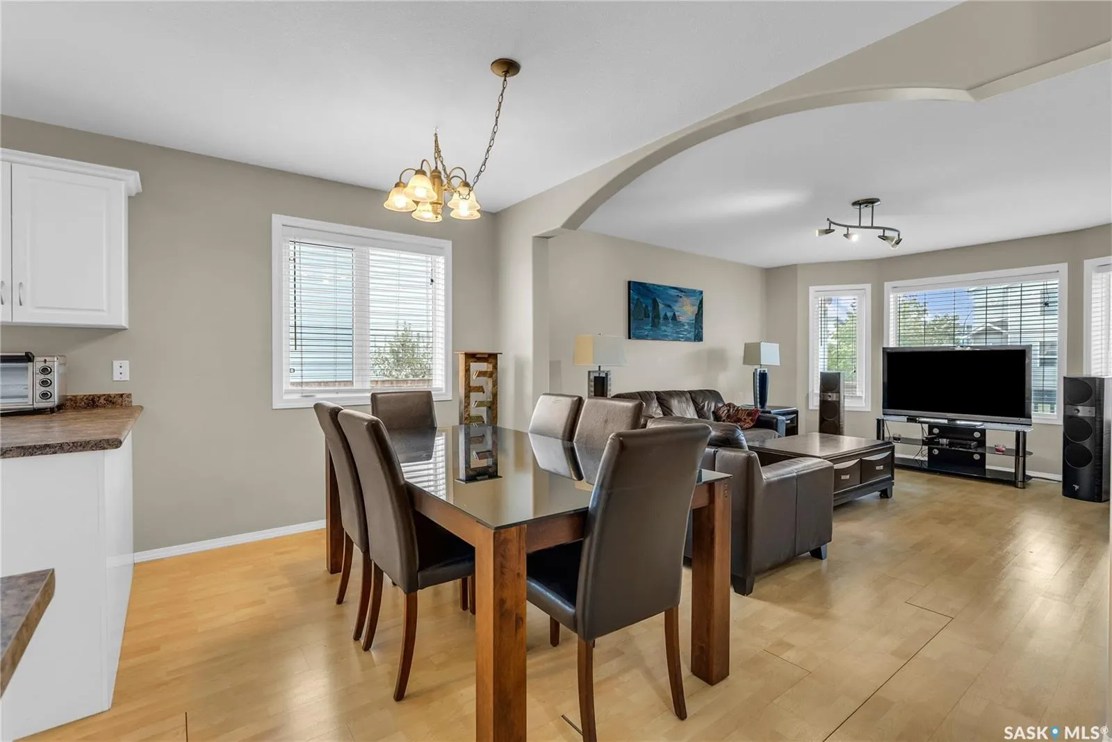403 Rutherford CRESCENT