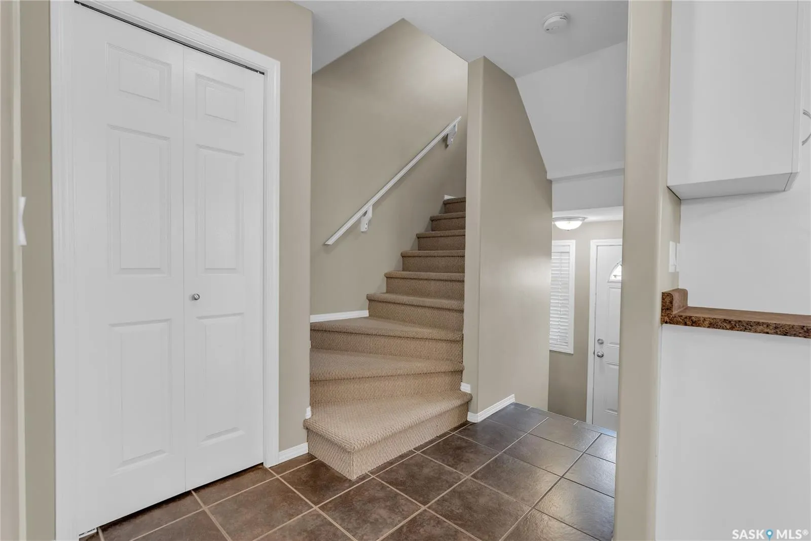 403 Rutherford CRESCENT
