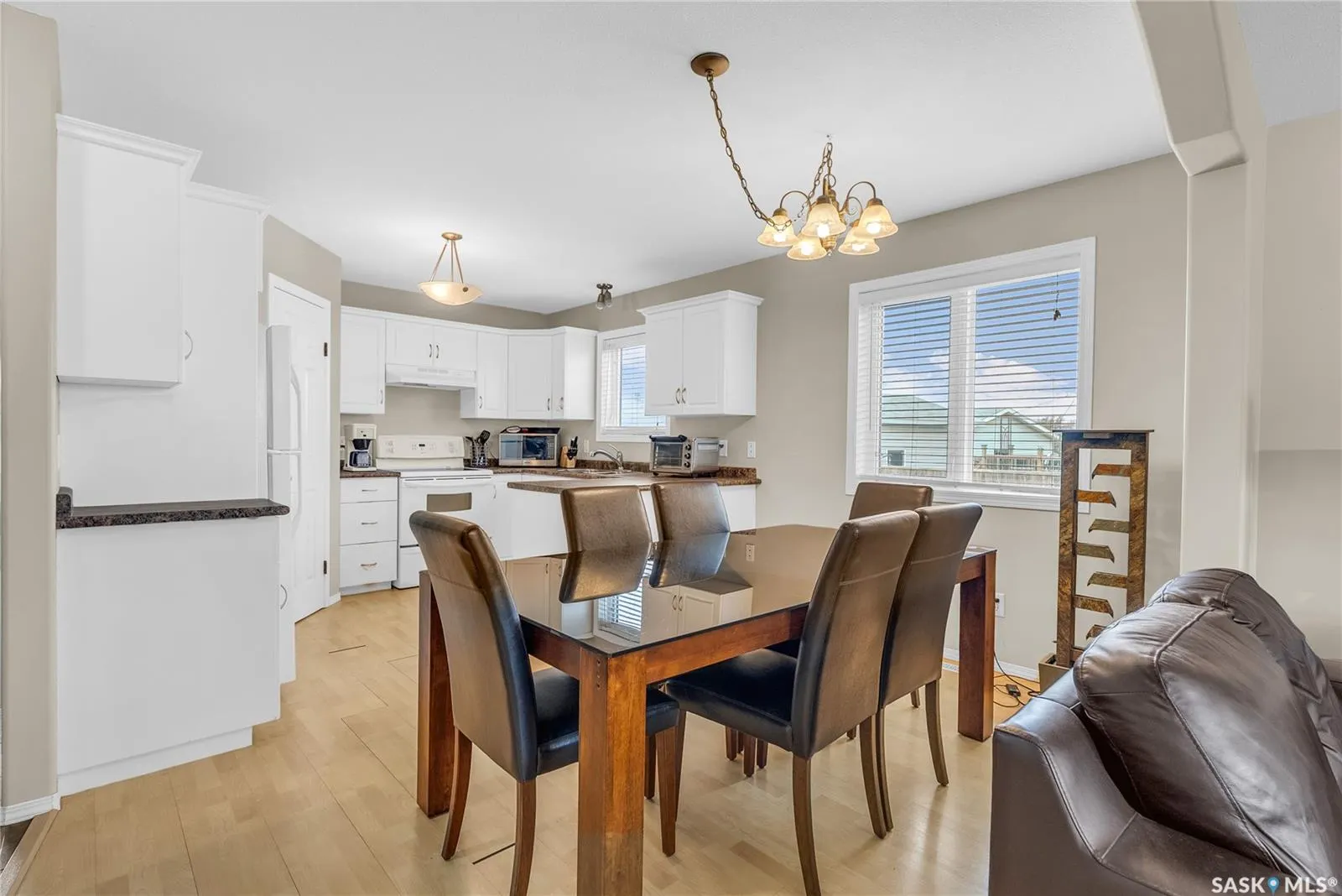 403 Rutherford CRESCENT