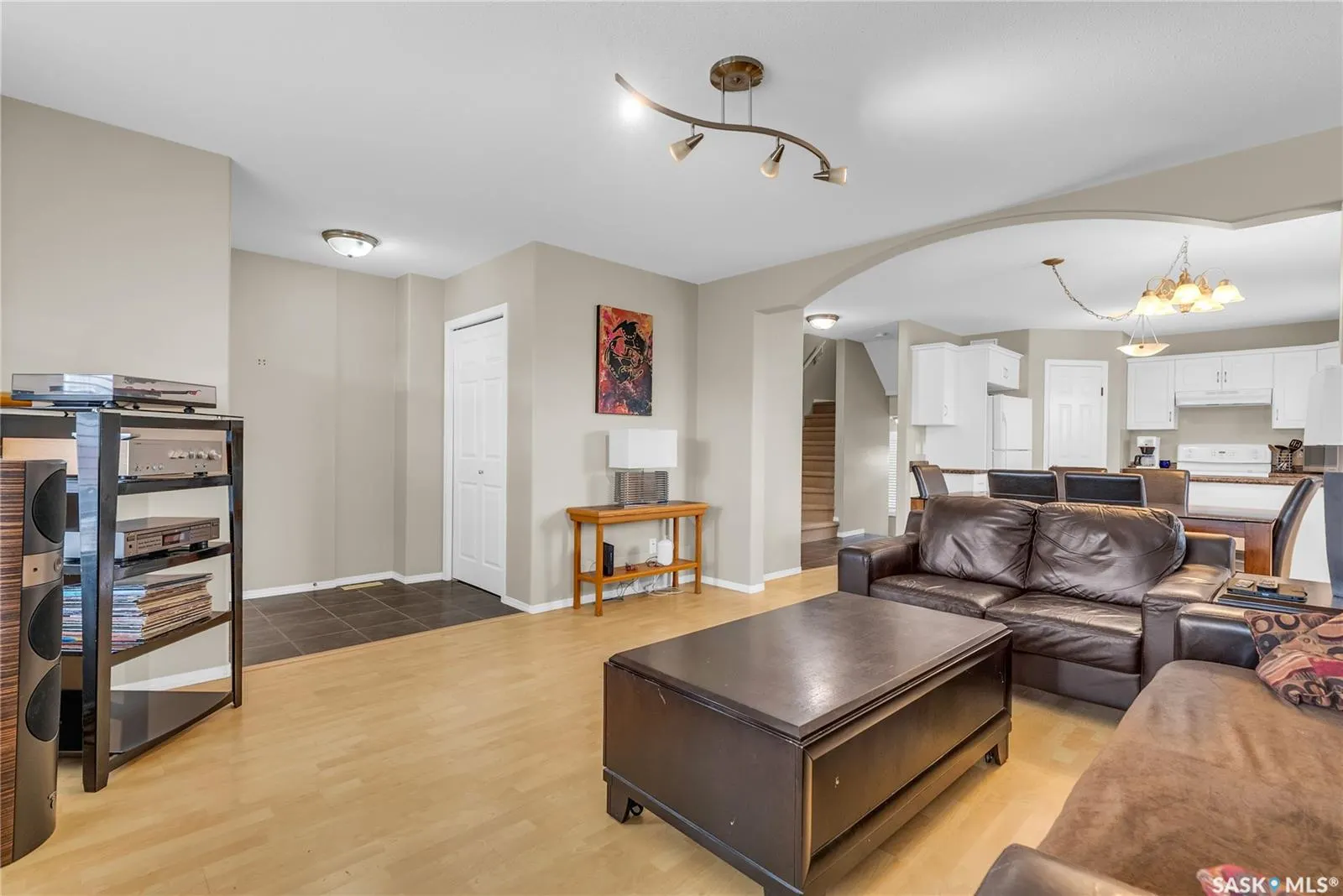 403 Rutherford CRESCENT