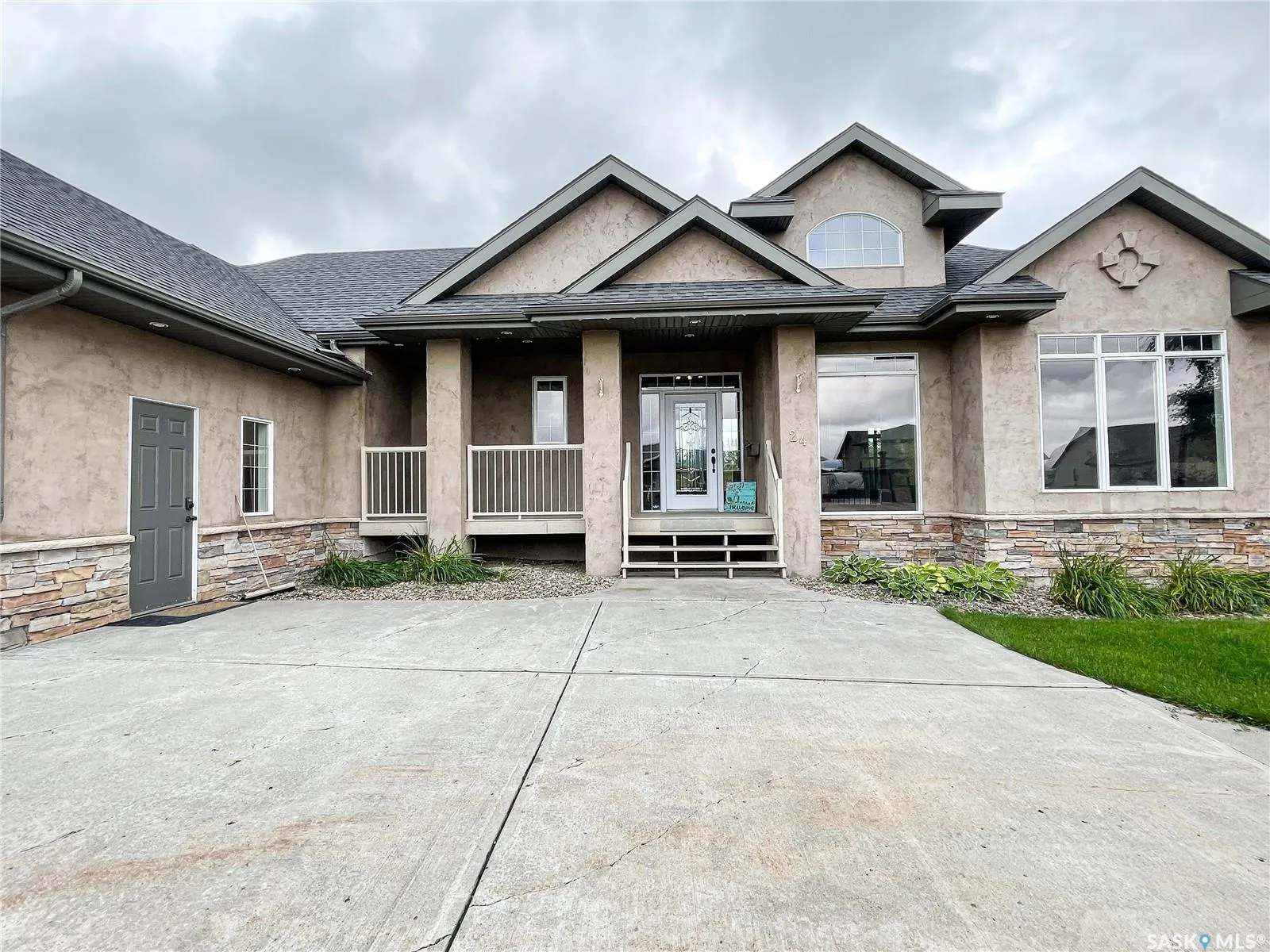24 Bridger DRIVE